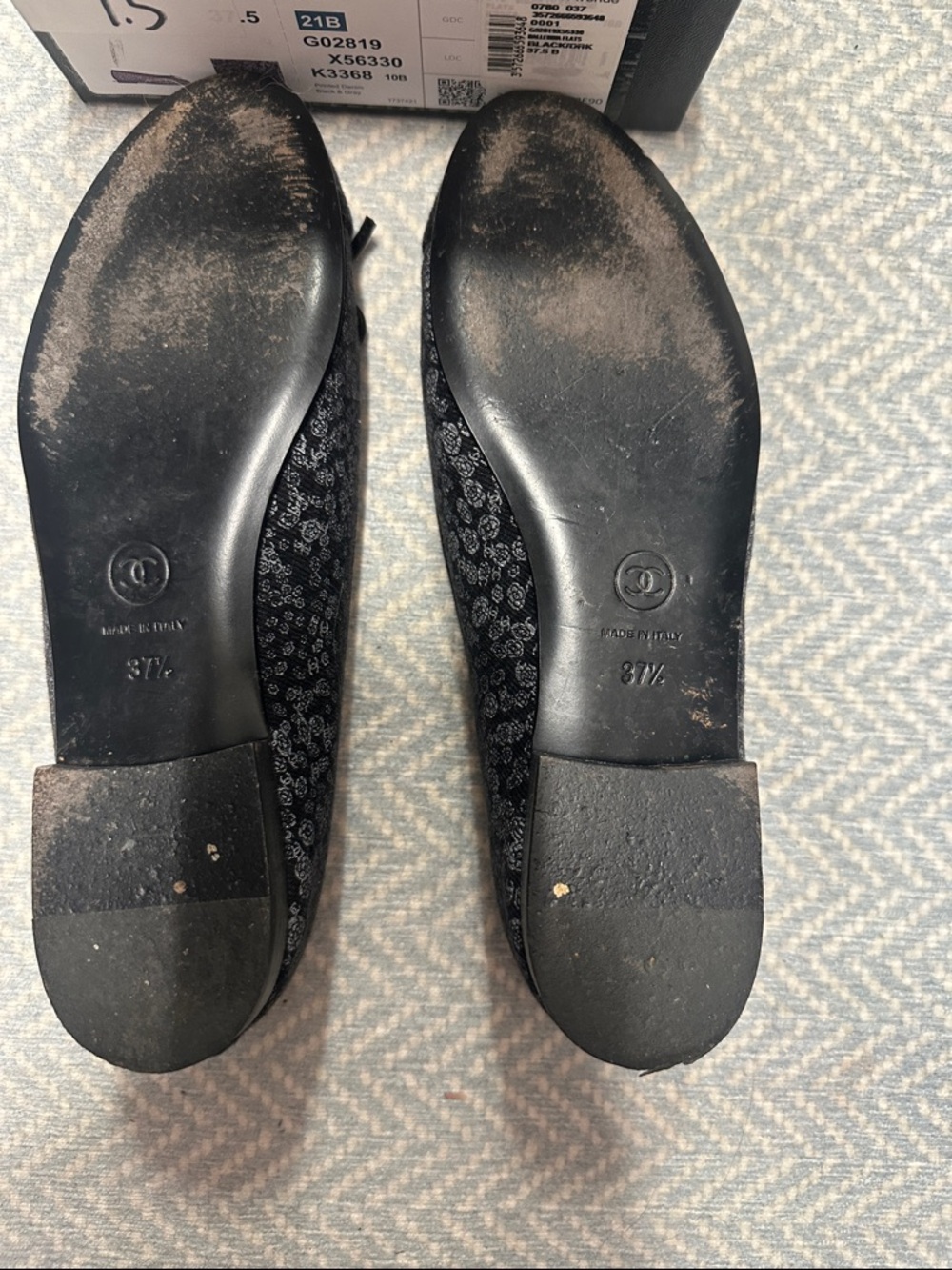 CHANEL Black denim  CC Logo Ballet Flats - Picture 5 of 11